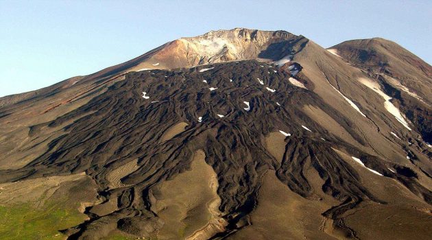Smithsonian volcanologist Elizabeth Cottrell explores Alaskan Volcanoes
